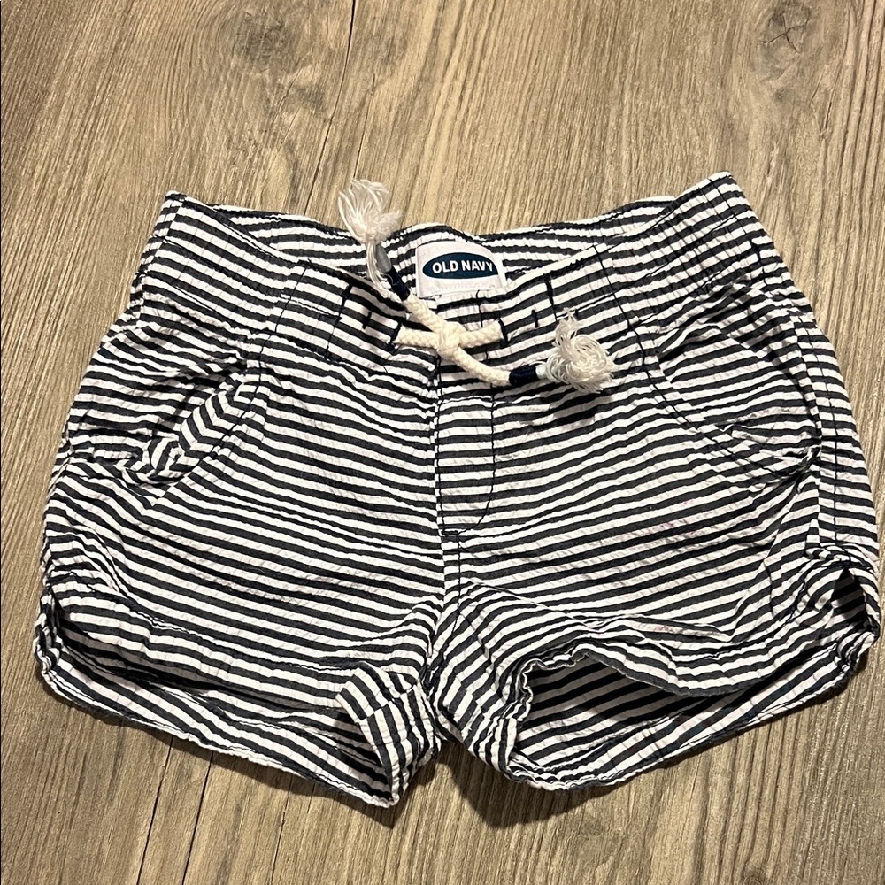 Old Navy Girl’s Blue/White Stripe Shorts